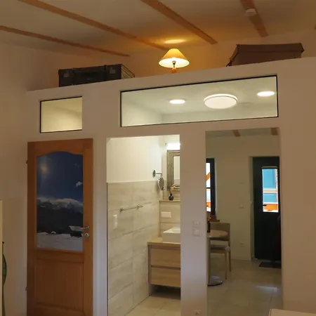 2 Am Zwenkauer See-frisch Renoviert Apartment *