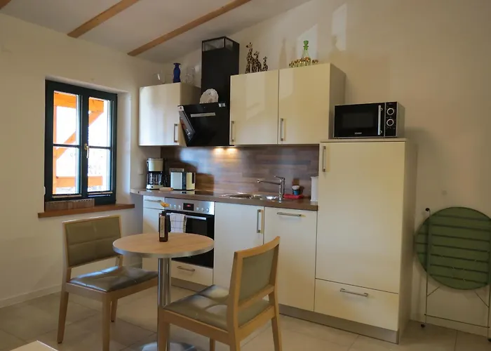 2 Am Zwenkauer See-frisch Renoviert * Zwenkau