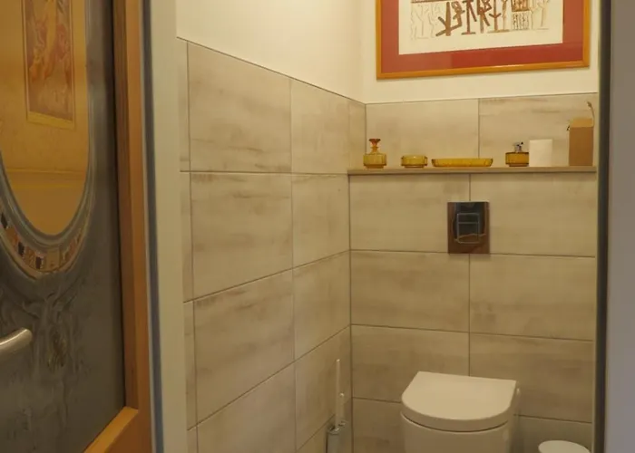 Apartment 2 Am Zwenkauer See-frisch Renoviert